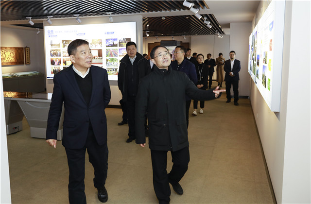 浙江省委常委、政法委書(shū)記王昌榮走訪調(diào)研中天控股集團(tuán)總部時(shí)指出 ——保持“親清”政企關(guān)系，為企業(yè)做實(shí)事、解決實(shí)際困難