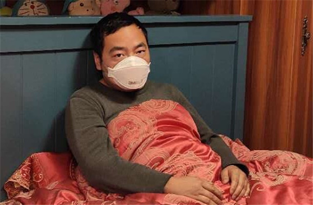 【高光“疫”事】感染不敢回家、排隊等床位、開水兌米飯—— 趙東：帶著希望和愛 戰(zhàn)斗在春天里